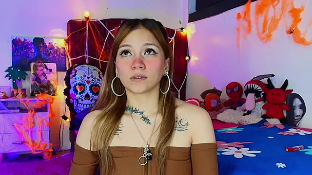 alisson zafiro  online show from October 2025 03:31:01 AM