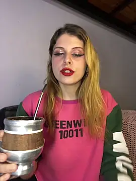 FlorBich online show from October 2025 11:57:01 PM