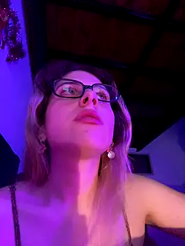 FlorBich online show from December 2025 07:49:02 AM