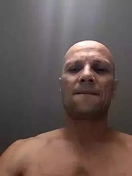 wedge75 online show from October 2025 08:35:01 AM