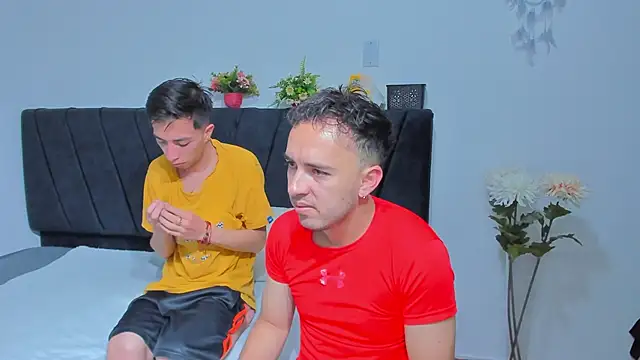 Snapshot of big-dicktop23 chatting on September 2025 09:50:01 PM big-dicktop23 online show from September 2025 09:50:01 PM