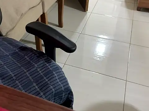 Hsavio online show from December 2025 11:11:01 PM