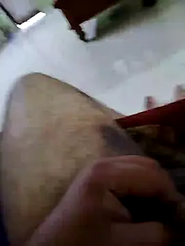 Snapshot of SplitPrestige19 chatting on December 2025 08:43:01 AM SplitPrestige19 online show from December 2025 08:43:01 AM