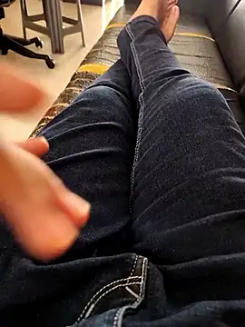 Snapshot of SplitPrestige19 chatting on February 2026 07:40:01 AM SplitPrestige19 online show from February 2026 07:40:01 AM