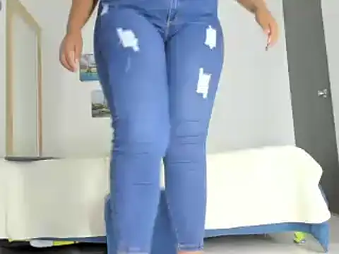 Snapshot of bigmom69_ chatting on March 2025 06:55:02 PM bigmom69  online show from March 2025 06:55:02 PM