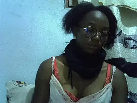 Snapshot of ElianeHot chatting on January 2025 06:20:02 PM ElianeHot online show from January 2025 06:20:02 PM