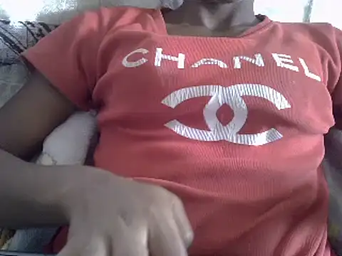 Snapshot of ElianeHot chatting on February 2025 09:24:01 AM ElianeHot online show from February 2025 09:24:01 AM