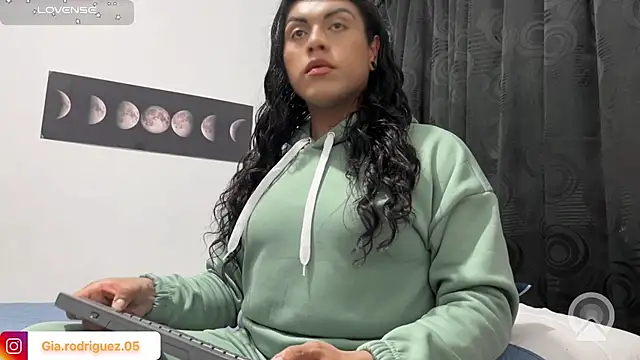 Snapshot of Ariana_Rodriguez_ chatting on July 2026 04:30:01 AM Ariana Rodriguez online show from July 2026 04:30:01 AM