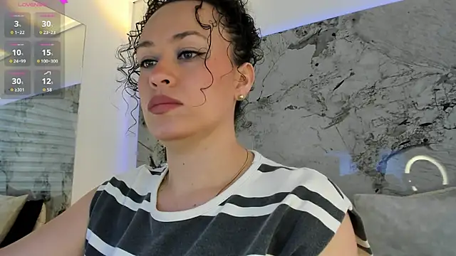 LIZ HOLMES online show from November 2025 12:05:02 PM