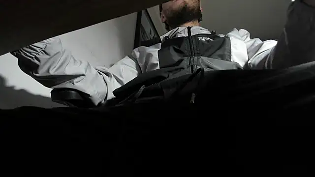 s sven03 online show from March 2025 02:48:01 AM