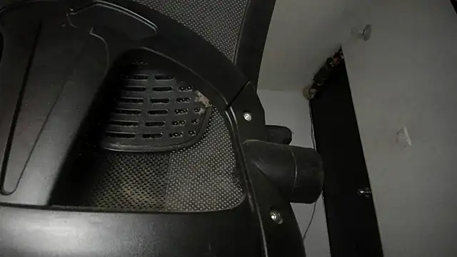 s sven03 online show from September 2025 07:19:01 AM