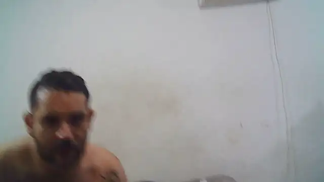 Snapshot of kevinbolena chatting on June 2026 04:03:01 AM kevinbolena online show from June 2026 04:03:01 AM