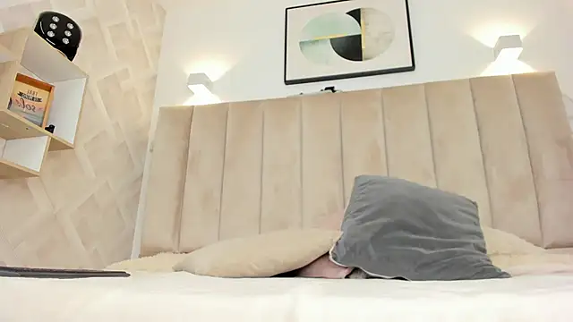 Anniie Queen online show from February 2026 03:40:01 AM