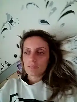 Snapshot of SophyGirl chatting on October 2025 01:04:02 PM SophyGirl online show from October 2025 01:04:02 PM