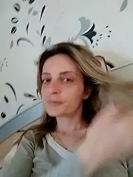 Snapshot of SophyGirl chatting on March 2026 09:01:02 AM SophyGirl online show from March 2026 09:01:02 AM