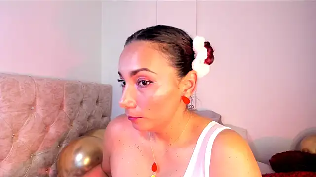 amber demons2021 online show from February 2025 10:04:01 PM