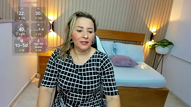 luciana ballesteros  online show from May 2026 12:14:02 PM
