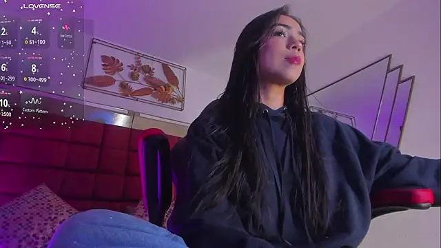 FaloonRoussel online show from October 2025 12:18:01 AM