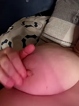 Snapshot of poussychats chatting on March 2025 12:00:02 AM poussychats online show from March 2025 12:00:02 AM