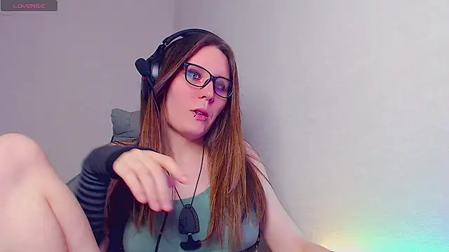 tracy cooper online show from February 2025 04:54:01 AM