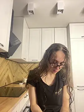 MartiniiSelenna online show from November 2025 06:56:02 AM