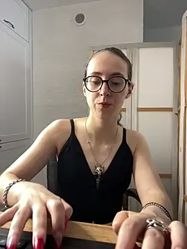 Snapshot of MartiniiSelenna chatting on July 2026 05:44:02 AM MartiniiSelenna online show from July 2026 05:44:02 AM