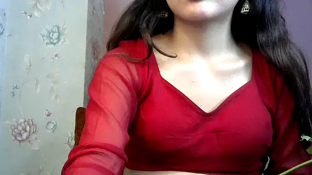 Snapshot of binisa_45 chatting on January 2025 02:52:01 PM binisa 45 online show from January 2025 02:52:01 PM