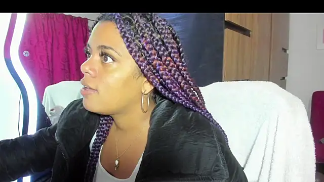 Snapshot of ladyrd1 chatting on November 2025 03:50:01 AM ladyrd1 online show from November 2025 03:50:01 AM