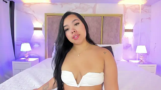Snapshot of MarianaGarciaa__ chatting on March 2026 06:14:02 PM MarianaGarciaa online show from March 2026 06:14:02 PM