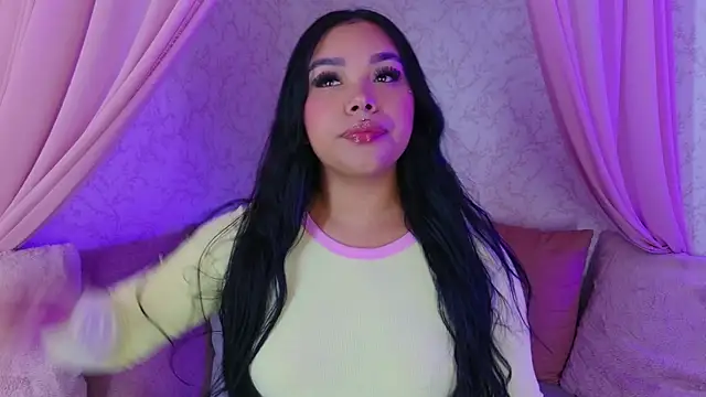 Snapshot of MarianaGarciaa__ chatting on July 2026 07:27:01 PM MarianaGarciaa online show from July 2026 07:27:01 PM