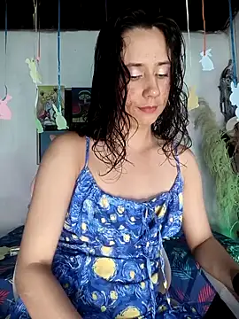 lovely kitt online show from April 2026 12:22:02 AM