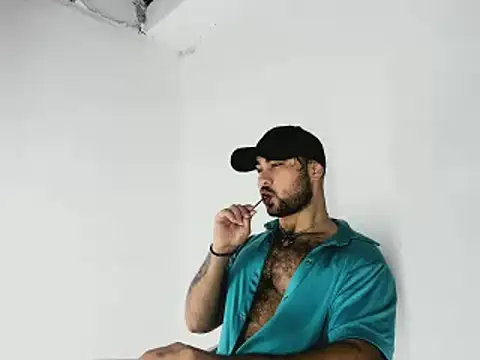 Sebas-hott online show from October 2025 10:30:02 PM