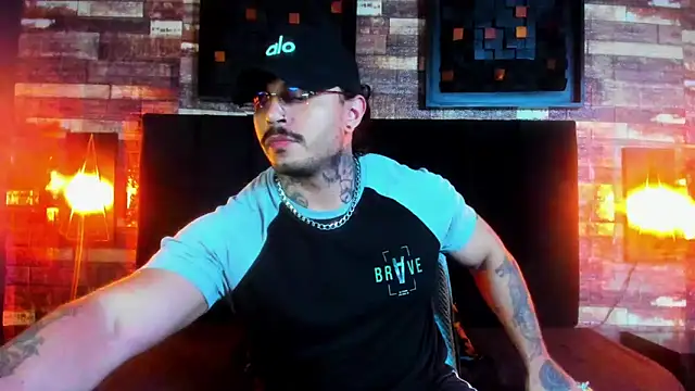 Van Velckan online show from February 2025 04:41:02 AM