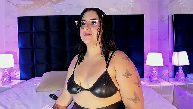 Snapshot of sabrinamilani chatting on September 2025 03:55:02 AM sabrinamilani online show from September 2025 03:55:02 AM