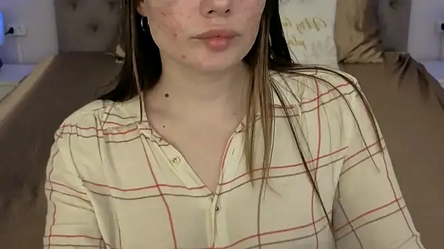 IceDanielles online show from March 2026 01:54:02 PM