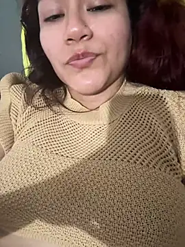 Snapshot of ZUCAAT chatting on March 2025 11:20:02 PM ZUCAAT online show from March 2025 11:20:02 PM