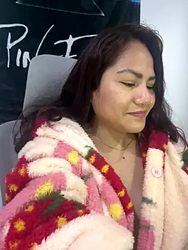 Snapshot of ZUCAAT chatting on October 2025 03:41:01 PM ZUCAAT online show from October 2025 03:41:01 PM