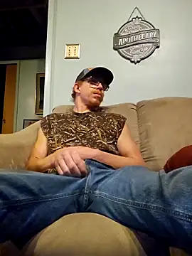 Snapshot of REDHAMMER_ chatting on March 2026 10:34:02 PM REDHAMMER online show from March 2026 10:34:02 PM