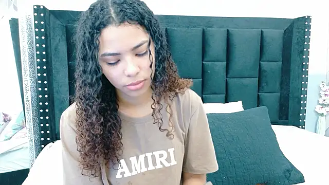 littleebonny online show from January 2026 07:50:02 PM