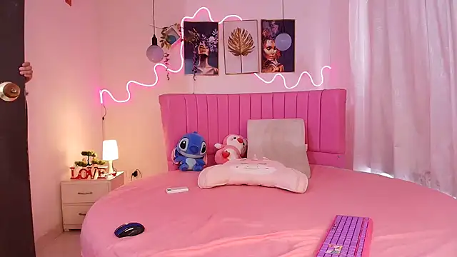 Azul horney online show from November 2025 09:25:02 PM