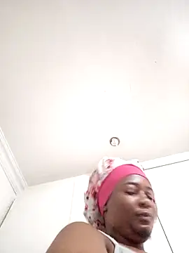 CocoBootyyy online show from February 2026 04:02:01 PM