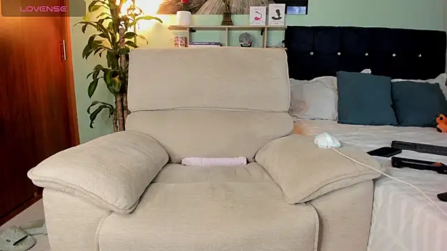 Neganhot  online show from February 2026 11:12:01 PM