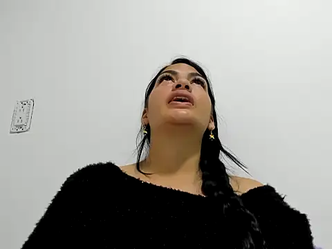 SamanthaBeke online show from April 2026 02:06:01 AM