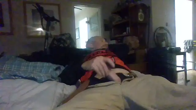 Snapshot of den-rock4u chatting on November 2025 02:19:01 PM den-rock4u online show from November 2025 02:19:01 PM