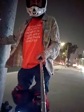 Snapshot of den-rock4u chatting on December 2025 05:36:02 AM den-rock4u online show from December 2025 05:36:02 AM