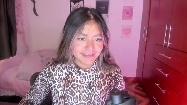 StephaniFox online show from January 2026 12:04:01 AM