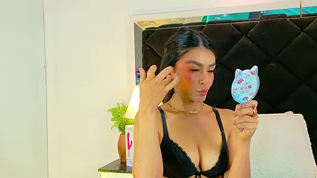 Holly Brensonexx  online show from October 2025 02:14:02 PM