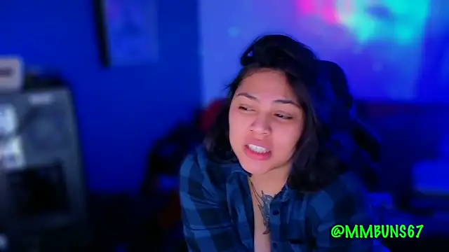 Snapshot of miacanela_xo chatting on October 2025 12:14:01 AM miacanela xo online show from October 2025 12:14:01 AM