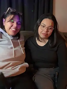 Snapshot of miacanela_xo chatting on November 2025 04:24:02 AM miacanela xo online show from November 2025 04:24:02 AM