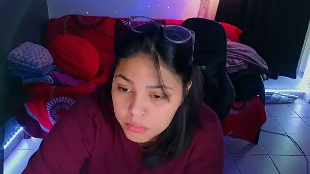 Snapshot of miacanela_xo chatting on December 2025 02:30:01 AM miacanela xo online show from December 2025 02:30:01 AM